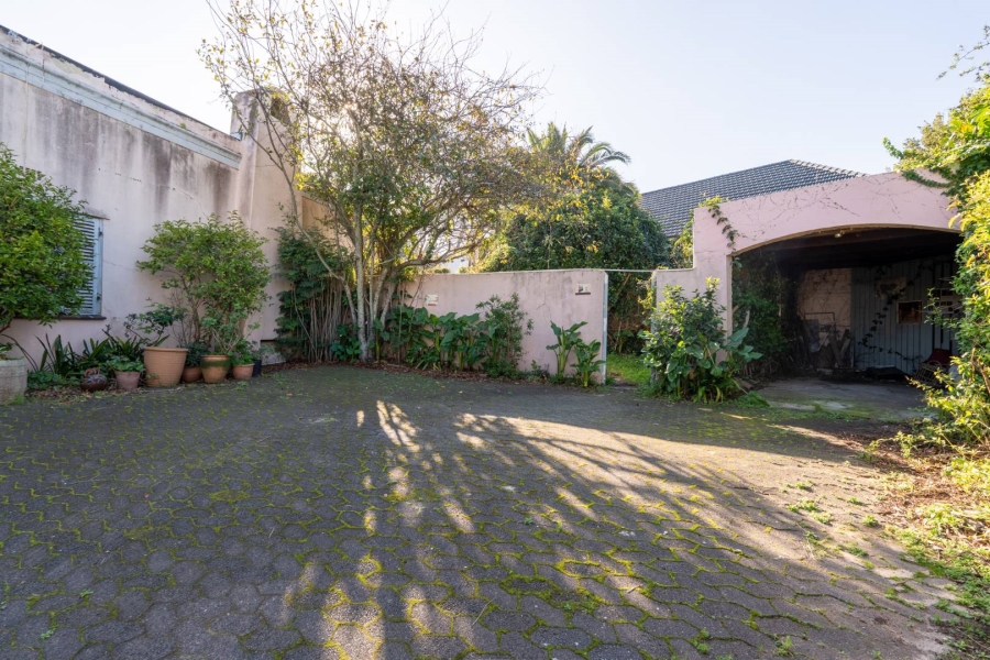 2 Bedroom Property for Sale in Newlands Western Cape